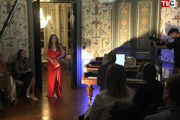 Symphony of Voices - Holistic Voice Academy Shines At Chateau de Vezins