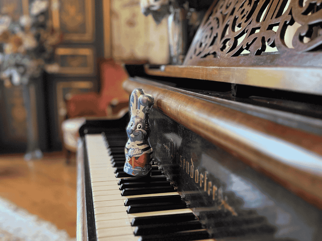Where can I celebrate Easter in France? Chateau de Vezins