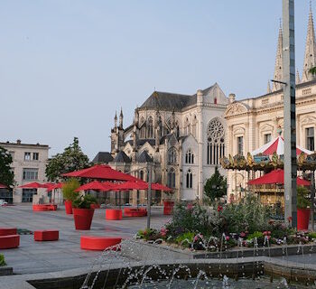 Cholet market square