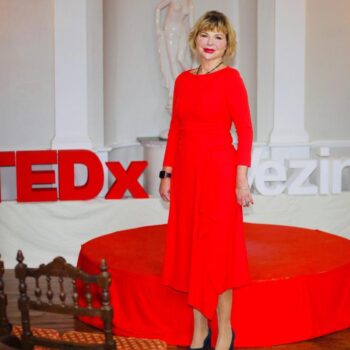 Dr-Agnieszka-Piotrowska-TEDx-Talks-Vezins.